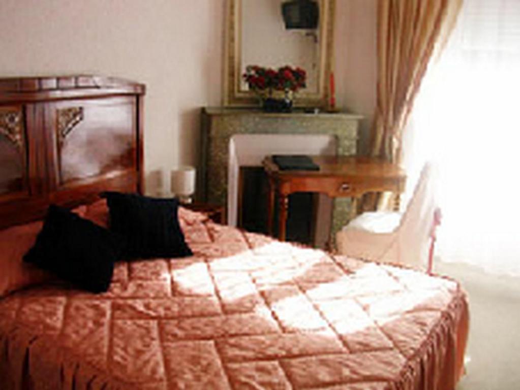 Arcantis Hotel Metropole Chatel-Guyon Ruang foto